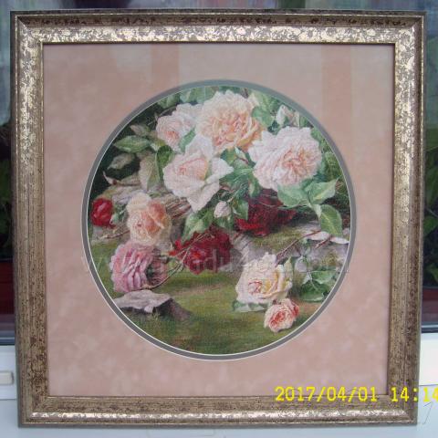 Оформленная вышивка  - ткань: Страмин-Конгресс 24 ct, техника: петит/полукрест <br>Автор вышивки: Майя Ячменева (YMN)