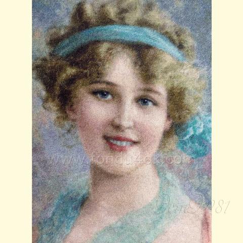 Вышивка  - ткань: Конгресс-страмин 24 ct, техника: петит-полукрест <br>Автор вышивки: Татьяна Федина (tatusha)