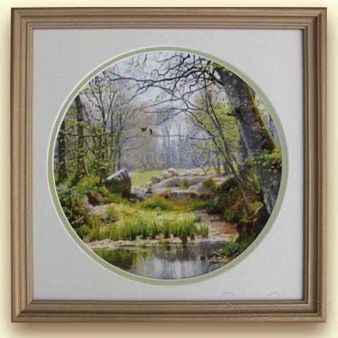 Оформленная вышивка  - ткань: Линда 27 ct, техника: петит-полукрест <br>Автор вышивки: Елена Камбалова (alenka8141)