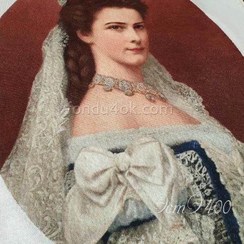 Вышивка  - ткань: Страмин-Конгресс 24 ct, техника: петит-полукрест <br>Автор вышивки: Елена Корсакова (Loreley)