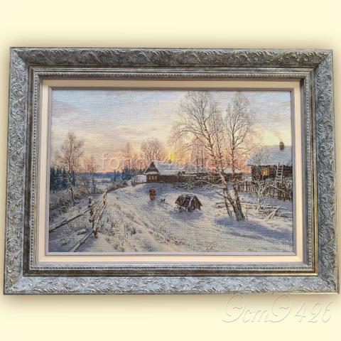 Вышивка в оформлении - ткань: Сетка 25 ct, техника: петит/пфолукрест <br>Автор вышивки: Инна Демиденко